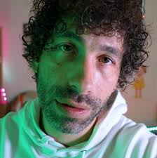 publicisluxe #ysl #loveshine #newcampaign #beauty #luxury #creativity  #paris