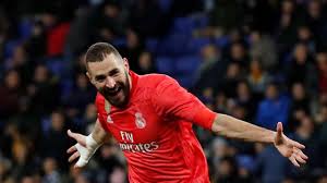 Colo colo consigui� una victoria revitalizadora ante everton y abandon� la zona de. Santiago Solari Toasts In Form Karim Benzema After Win At Espanyol