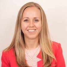 Idag ønsket vi vår nye kollega, Camilla Lien, velkommen. Camilla styrker  teamet vårt som ny rekrutteringsrådgiver. Vi gleder oss til å bli mer  kjent!