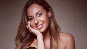 Kerry Rose's Instagram, Twitter & Facebook