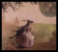 Nowadays the fantasy movies have a lot of silliness and disgusting behavior due to lack of imagination of new filmmakers. Peau D Ane Contes Et Histoires Merveilleuses