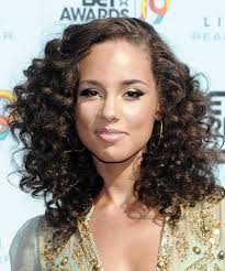 Check out alicia keys' hairstyles over the years. Alicia Keys Hairstyles Hair Cuts And Colors