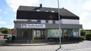 Wählen sie km für eine sortierung nach entfernung von ihrem standort und sie sehen sofort die am nächsten gelegenen filialen von deutsche bank. Volksbank Goppingen Eg Geschaftsstelle Adelberg Adelberg Schorndorfer Strasse 13 Offnungszeiten Angebote