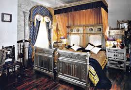 Steampunk conveys those changes by combining the old with the new while looking at the future. Modern Gothic Style Interior Design