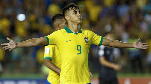 Kaio jorge is 18 years old，birstday is 2002/01/24 utc, and he is 176. Juventus Turin Beobachtet Santos Talent Kaio Jorge Goal Com