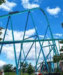 The entrance of canada's wonderland. Canada S Wonderland Destination Toronto