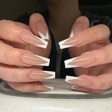 Maravillosas Opciones Para Obtener Mas Informacion Sobre Coffinnails Paint Jobs Unas Ele White Tip Acrylic Nails French Tip Acrylic Nails Stylish Nails