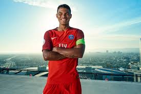 Le club de la capitale collabore avec de grandes marques internationales. Psg Nouvelle Fuite Pour Le Maillot 2017 2018 Psg Community