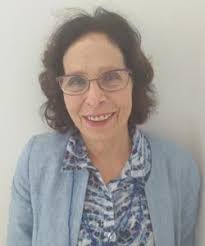 Martha Kearns's Instagram, Twitter & Facebook