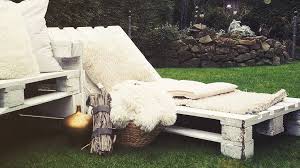 Dieser pinnwand folgen 498 nutzer auf pinterest. Gartenmobel Aus Paletten Selber Bauen Otto