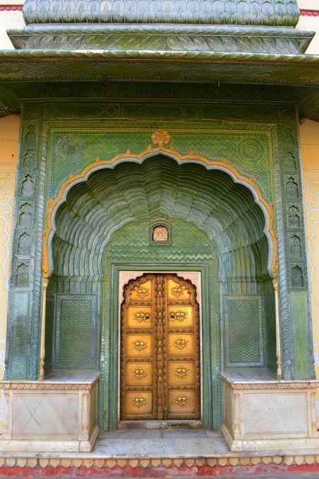 Four Doors in Jaipur - Dark Heart Travel