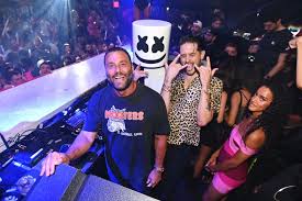 Does jack dorsey have tattoos? Marshmello G Eazy Jack Dorsey At Liv World Red Eye World Red Eye