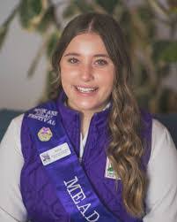 Cindy Hassinger's Instagram, Twitter & Facebook