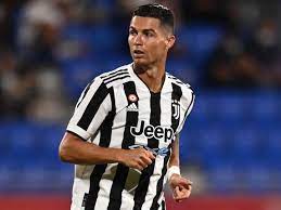 On 3 july 2010, ronaldo announced that he has become a father but has never revealed the identity of his son's mother. 0r3yc6snclscjm