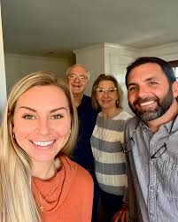 Mikaella Thomas (@mikaellathomas) • Instagram photos and videos