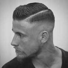 Nov 02, 2018 · il video mostra top 20 capelli rasati ai lati e lunghi sopra uomo 2019.vuoi vedere capelli di lato uomo 2019? Tagli Capelli Uomo 2021 Daily Man