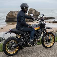 Souvenir En Ducati Scrambler Desert Sled A Biarritz Juin 2018 Dandyriders Laurent Desert Sled Ducati Scrambler Moto Bike