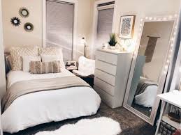 When square footage is at a premium, it can feel as if you have only so many room layouts and furniture pieces to. Pin By Courtney On Dream Home Room Inspiration Bedroom Bedroom Decor Apartment Room