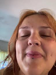 Volume up! This is my female jumbo pekin, 23lbs, and she's like 20 yards  away in this video. You'll know if it's a girl 😂 she's absolutely MASSIVE  and loud as hell.