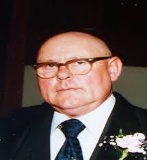 Chris Leubner's Instagram, Twitter & Facebook