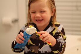 A blog for my mom: My Sneaky Mom Secret (for getting kids to bed early!)