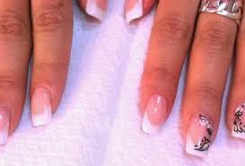 Uñas acrilicas negras con blanco. Unas Acrilicas Decoradas Con Flor A Blanco Y Negro Paperblog