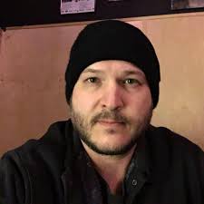 Restoring this rusty Rolex was far from easy, with only eight out of 100  internal parts in good condition! ⌚🙌