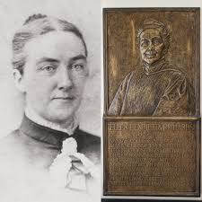 Savannah Bakke's Instagram, Twitter & Facebook