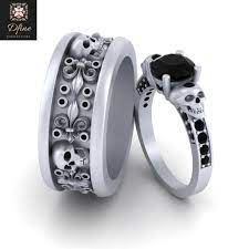 His And Her Skull Wedding Ring Set French Flower Skull Couple Rings Skull Wedding Ring Gothic Engagement Ring Oval Sapphire Engagement Ring