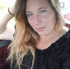 Bye Felicia Pinson and me singing a little Garth and Miss Trisha.... Fun  song :)