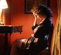 Distributie valeria golino, kaspar capparoni. Valeria Golino In Una Scena Del Dramma Il Sole Nero 42458 Movieplayer It