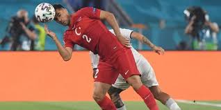 Votre premier pari remboursé jusqu'à 150€. Main Non Sifflee Lors De Turquie Italie A L Euro C Est Ainsi Que Les Arbitres Doivent Arbitrer Louispress
