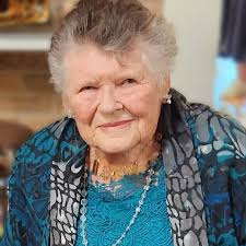 Sandra Lothian (@sandra_lothian) • Instagram photos and videos