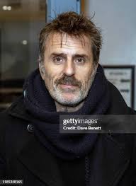 19 Photos & High Res Pictures