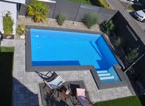 Learn how much an inground pool costs with our full breakdown of swimming pool costs (including labor). Pool Treppe Ihr Sicherer Luxus Einstieg Ins Schwimmbad