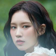 Elly(Weki Meki)'s Profile, Popularity Ranking & Latest Trends【KPOP JUICE!!】