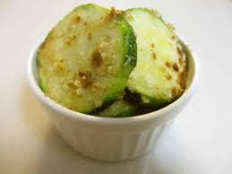 レシピ聞かれるズッキーニと粉チーズサラダ by rokko レシピ レシピ ズッキーニ ヘルシースナック