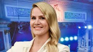 Zehn stunden im stau gefangen. Tagesschau Sprecherin Judith Rakers Hahn Ist Nach Jan Hofer Benannt