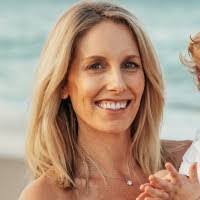 Joann Manzo's Instagram, Twitter & Facebook