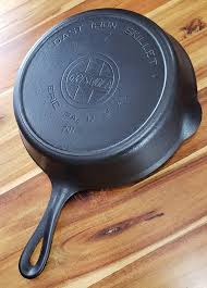 Exquisitely Rare Italicized Heat Ring 7 Griswold Large Label Etsy Cast Iron Cookware Cast Iron Pure Products