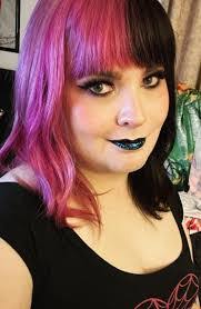 Deirdre Olsen's Instagram, Twitter & Facebook