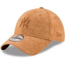 New York Yankees New Era Mlb Pure Leather 9twenty Cap 32 Liked On Polyvore Featuring Accessories Hats Ny Yankees C Yankees Gear New York Yankees New Era