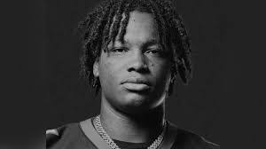 Dawn Harbour's Instagram, Twitter & Facebook