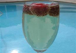 I recently served this at a baby shower where, of course, the expecting mom could not have any alcohol. Champagne And Ginger Ale Recipes 25 Supercook