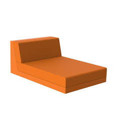 Il est résistant à la lumière, hydrofuge et robuste, et est donc très esthétique dans le salon de jardin. Salon De Jardin Design Pixel Module Chaise Longue Vondom Tissu Silvertex Orange Cerise Sur La Deco