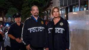Special victims unit, the first spinoff of law & order, is an american police procedural television series that focuses on crimes of sexual nature. Law Order Svu Marks Historic 21st Season With Biggest Metoo Stories Amnewyork