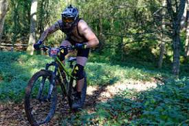 Rides very aggressively, the harder you push it the more it gives back. Wolfride Clothing Marino Bikes Roots Rain