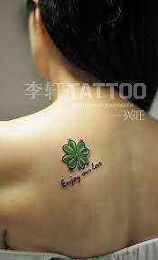 靓丽的四叶 来自北京李轩纹身的图片分享 堆糖网 Small Tattoos Tattoos Body Art