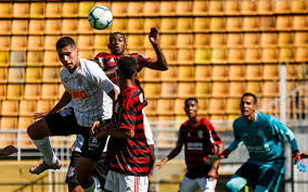 Aqui você aprende como assistir a flamengo x corinthians ao vivo, online e grátis.o jogo do campeonato brasileiro, será disputado dia 14/02/2021 às 16:00 hs. Assista A Final Do Brasileirao Sub 17 Entre Flamengo X Corinthians Ao Vivo Com Imagem Flamengo Coluna Do Fla