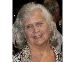 Lorene Arnold's Instagram, Twitter & Facebook